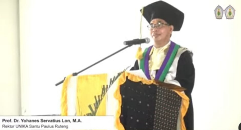 Rektor Unika Santu Paulus Ruteng Dikukuhkan sebagai Guru Besar